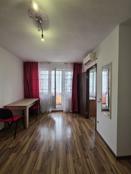 Theodor Pallady, piata Trapezului, 3 minute metrou,