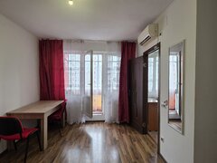 Theodor Pallady, piata Trapezului, 3 minute metrou